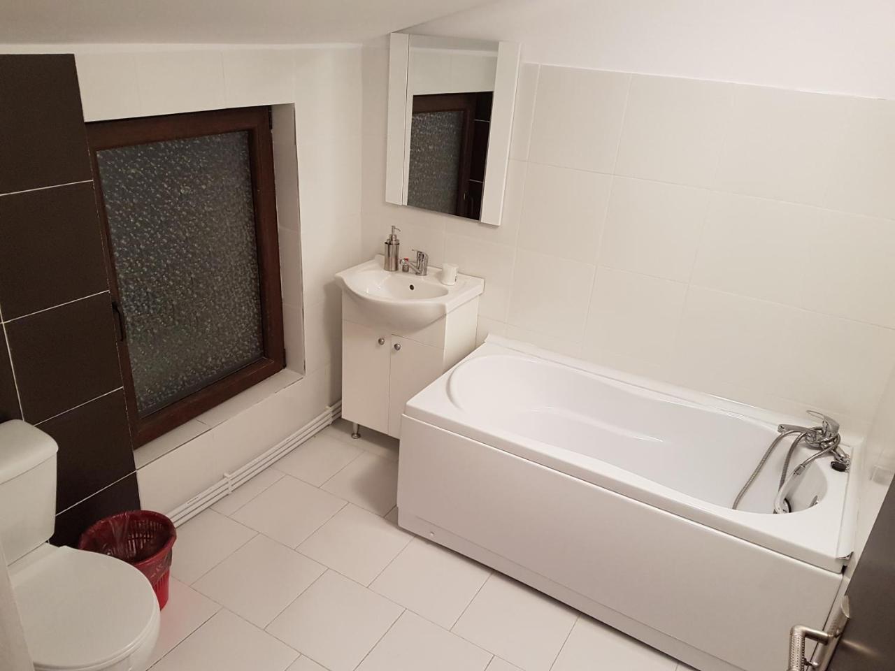 Rent Holding Apartments Iasi Exterior photo
