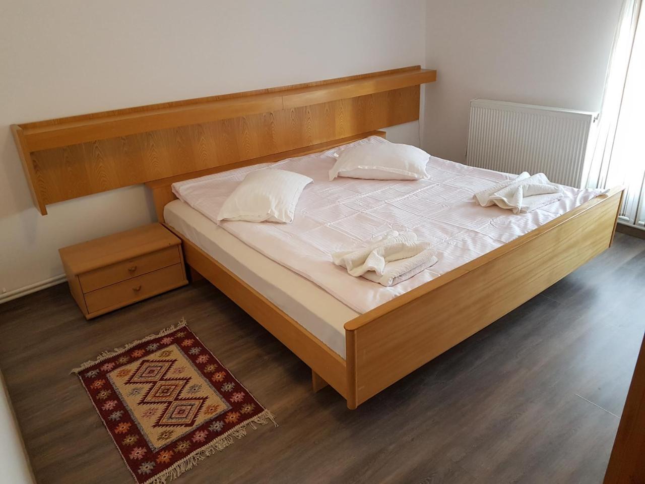 Rent Holding Apartments Iasi Exterior photo
